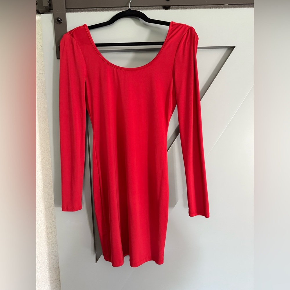 Elegant Red Long Sleeve Dress